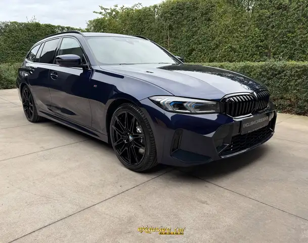 BMW 3 Series view 6