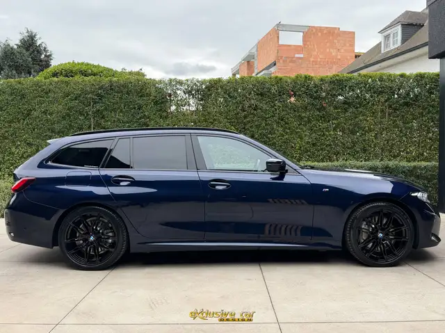 BMW 3 Series view 5