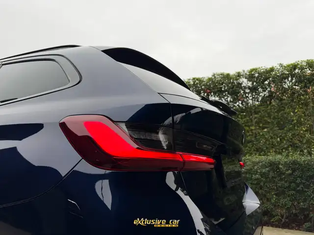 BMW 3 Series view 12