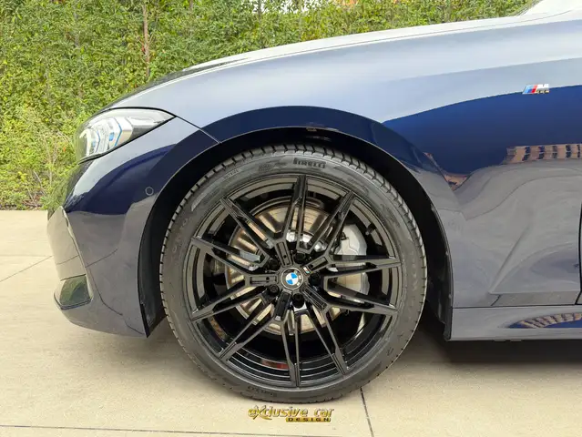 BMW 3 Series view 9
