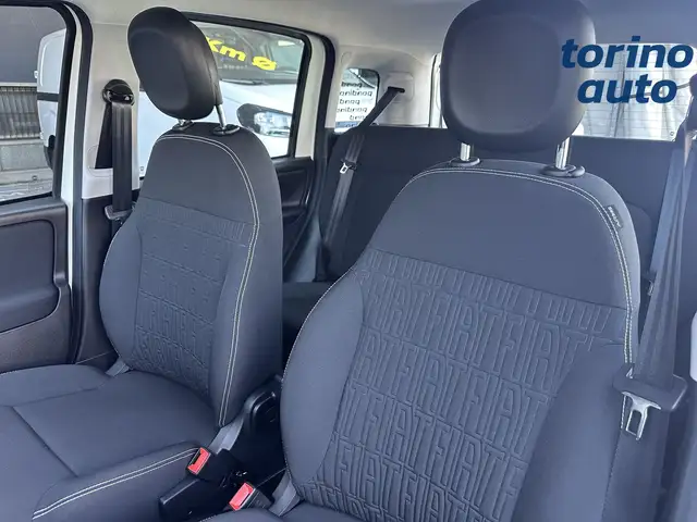 Fiat Panda view 9