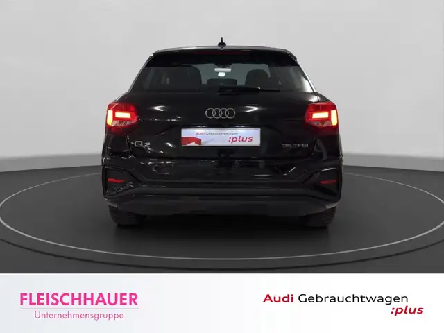 Audi Q2 view 5