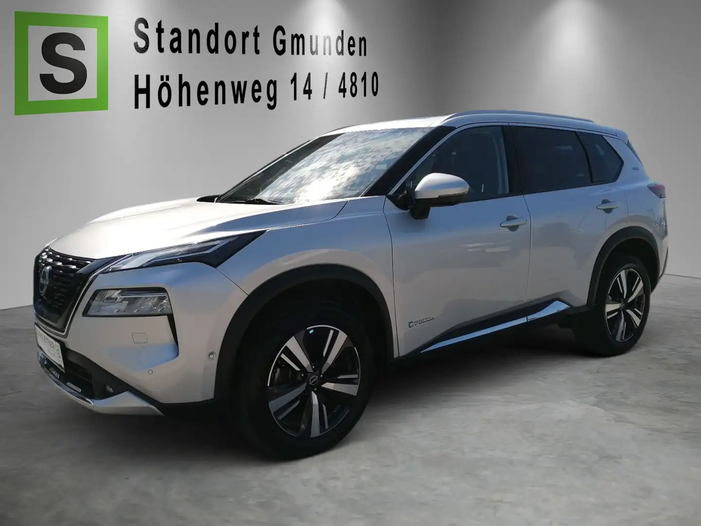 Nissan X-Trail X-TRAIL Tekna 1.5 VC-T e-4orce 214 PS 5S Silber - 1