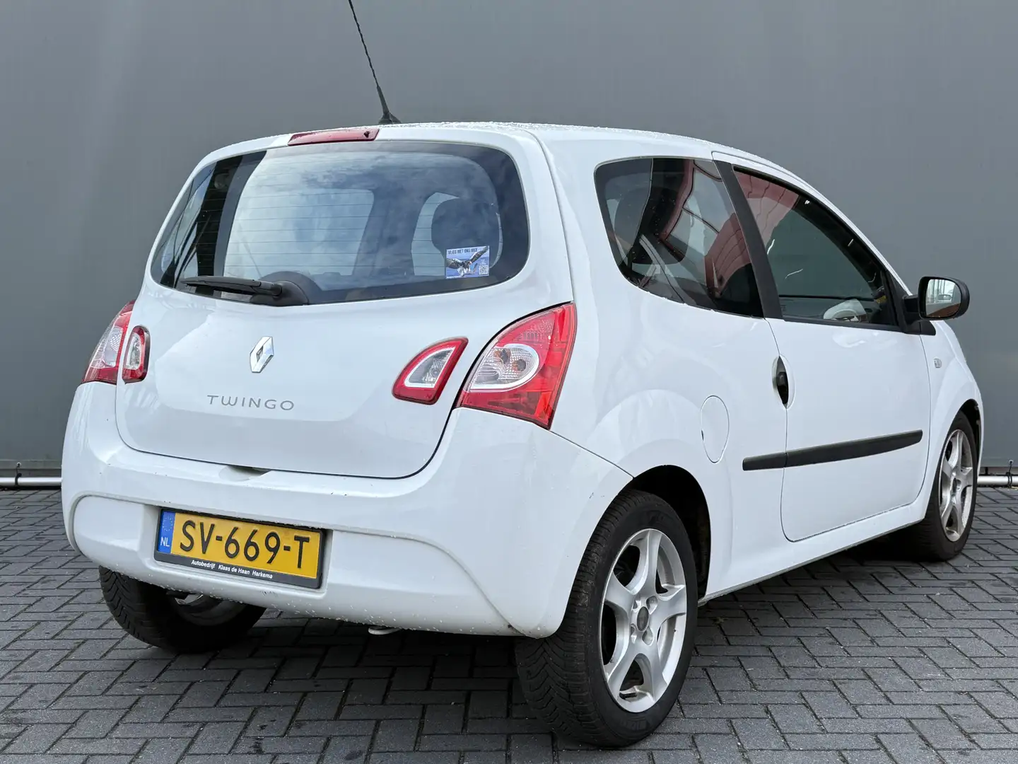 Renault Twingo BWJ 2014 1.2 75 PK 16V Acces RADIO | BLUETOOTH | A Blanc - 2