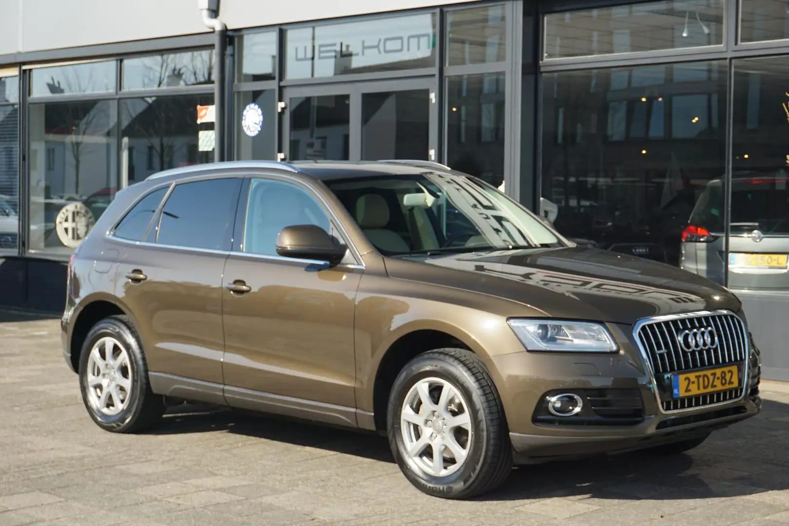 Audi Q5 2.0 TFSI quattro Pro Line Bruin - 1
