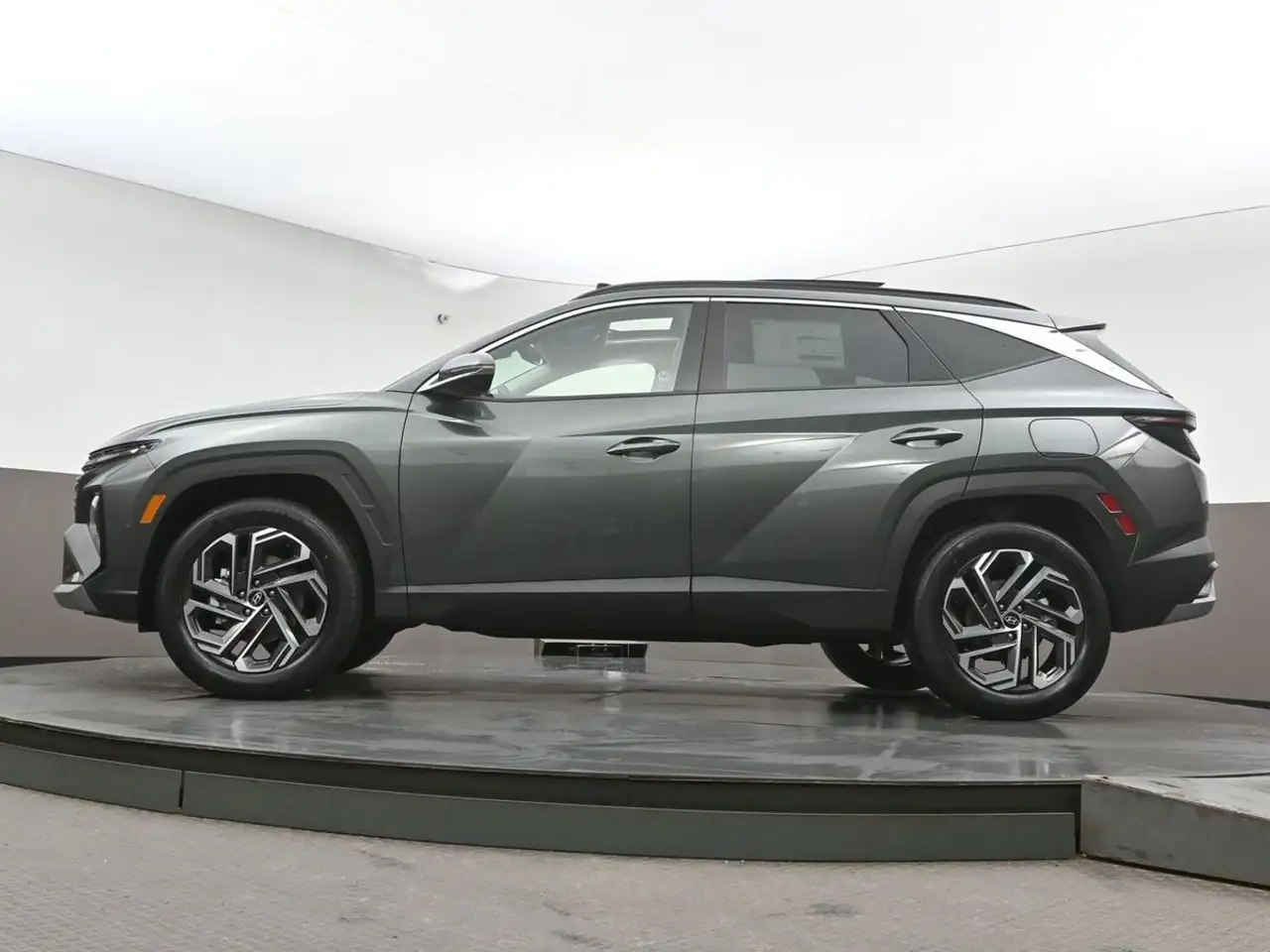 Hyundai TUCSON снимка Hyundai TUCSON