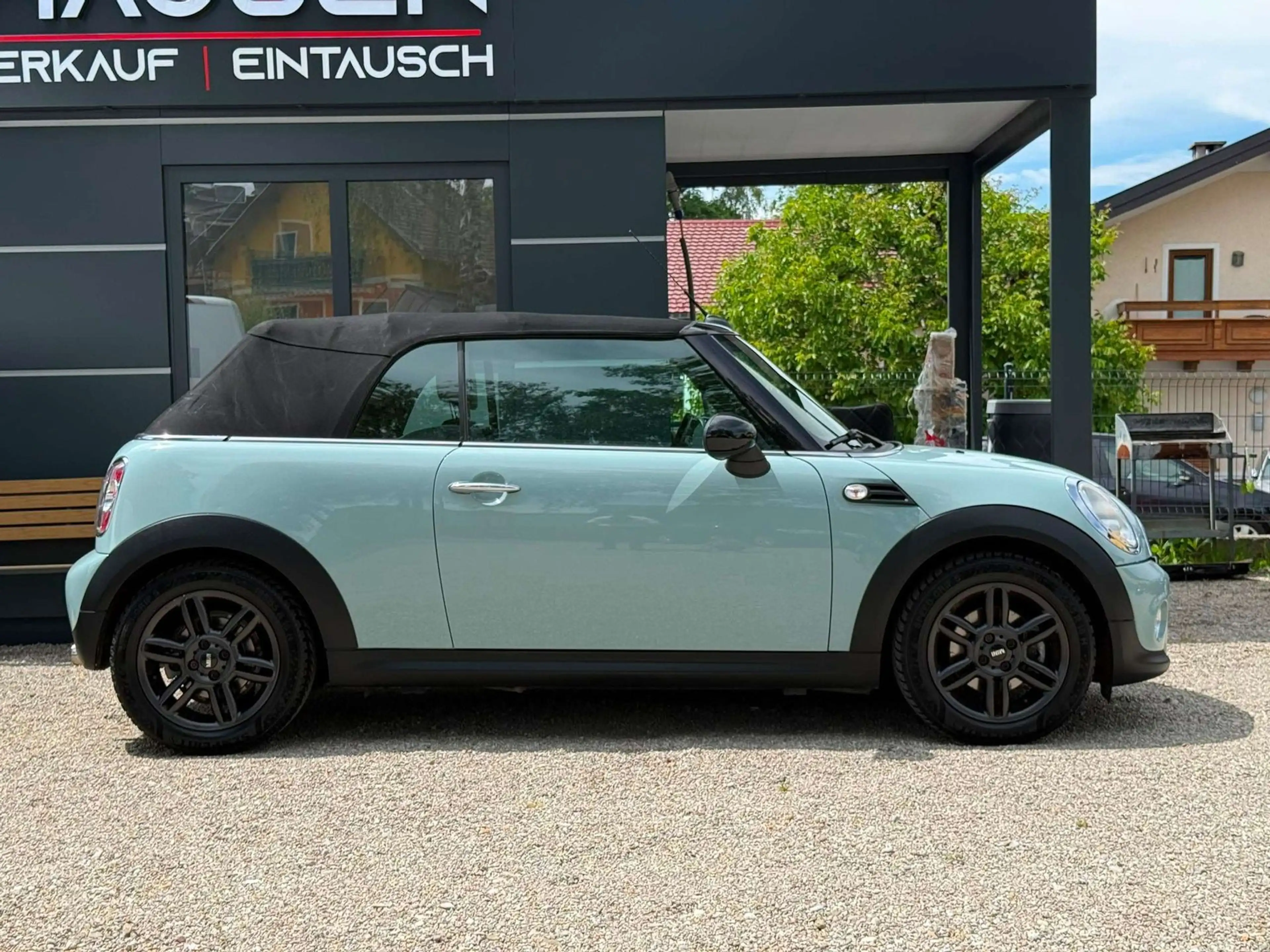 MINI Cooper Cabrio Cooper — photo 2