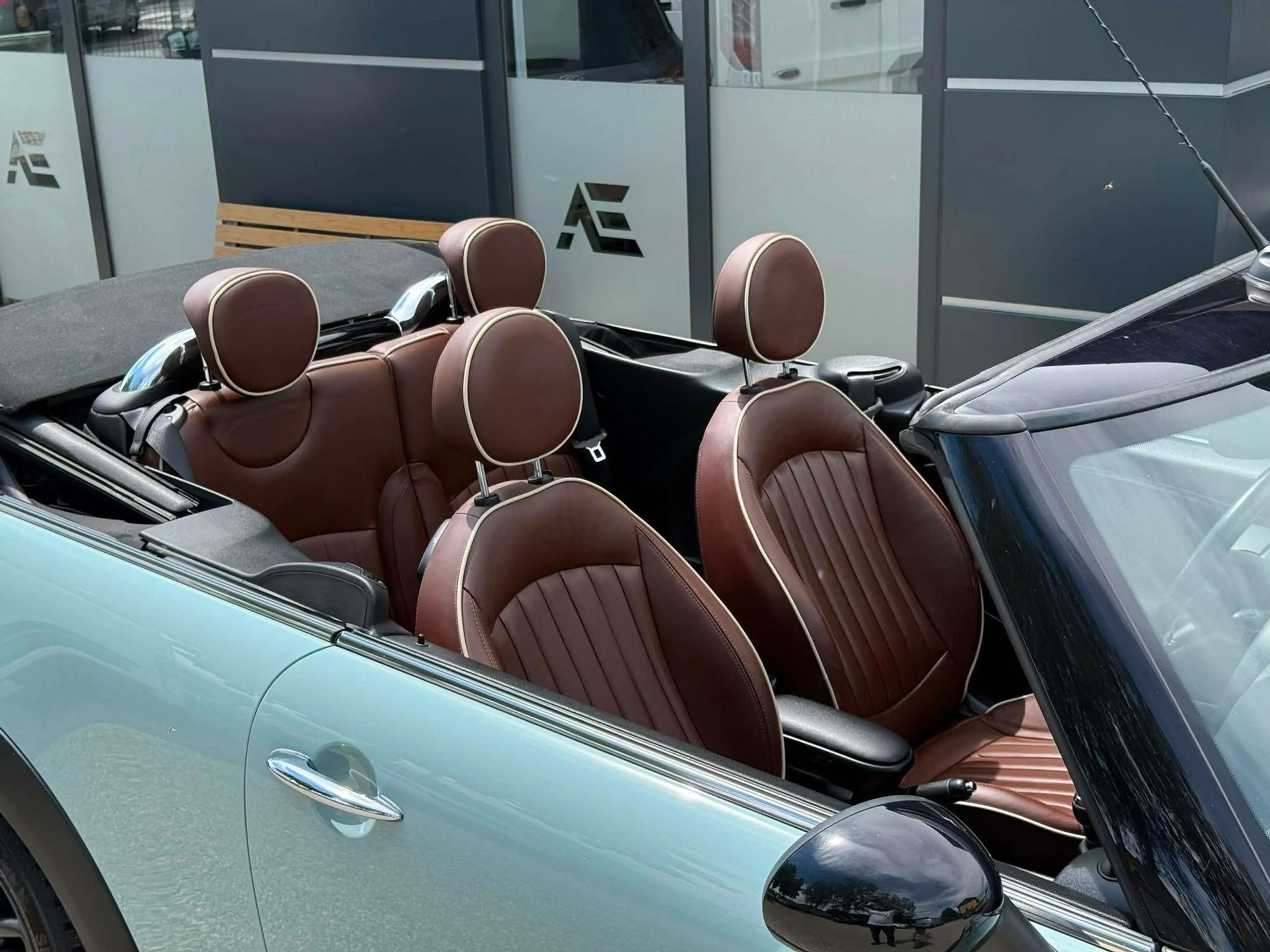 MINI Cooper Cabrio Cooper — photo 15