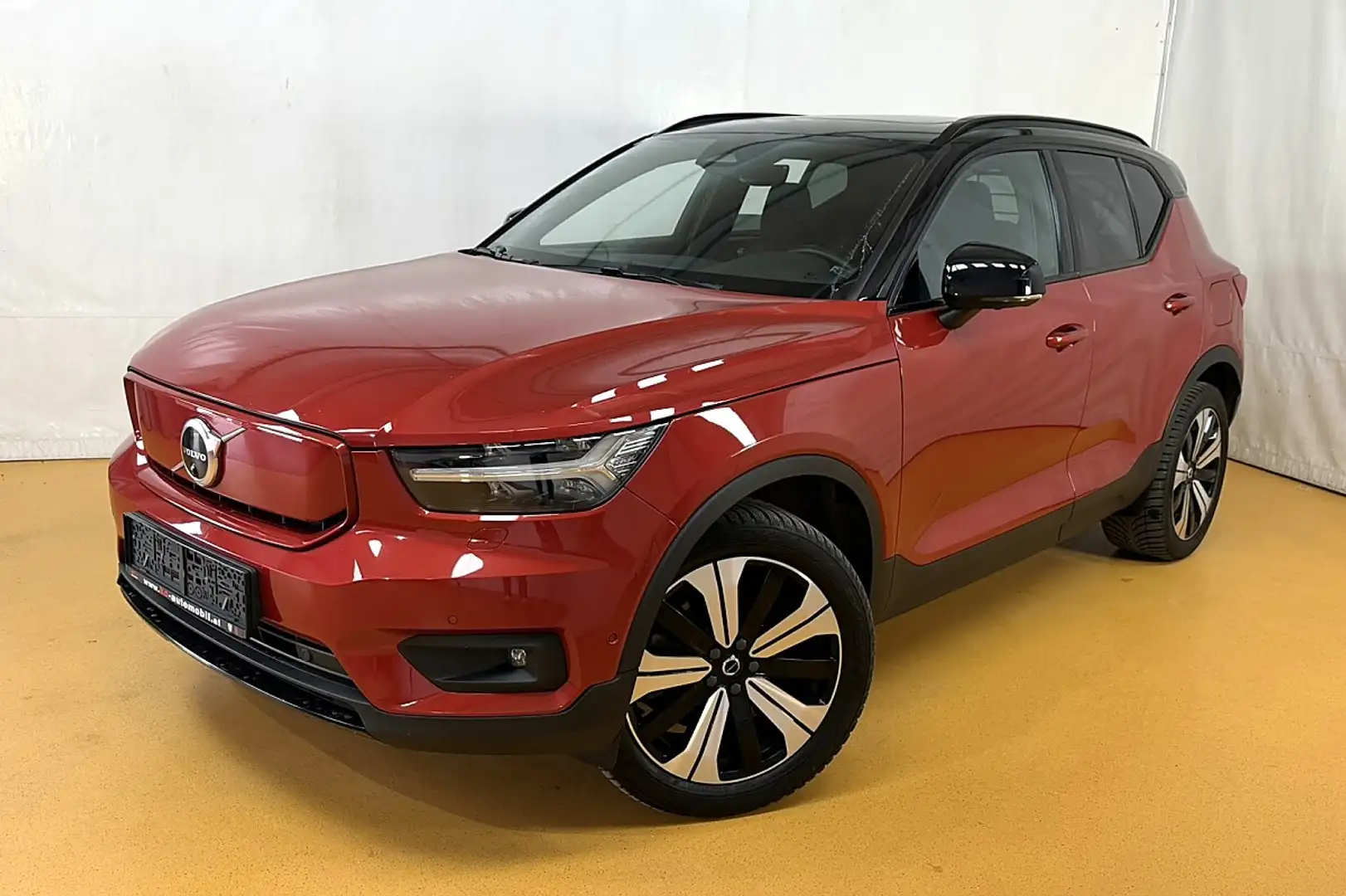 Volvo XC40 Recharge Pure Electric 78kWh Recharge Twin Pro Rot - 1