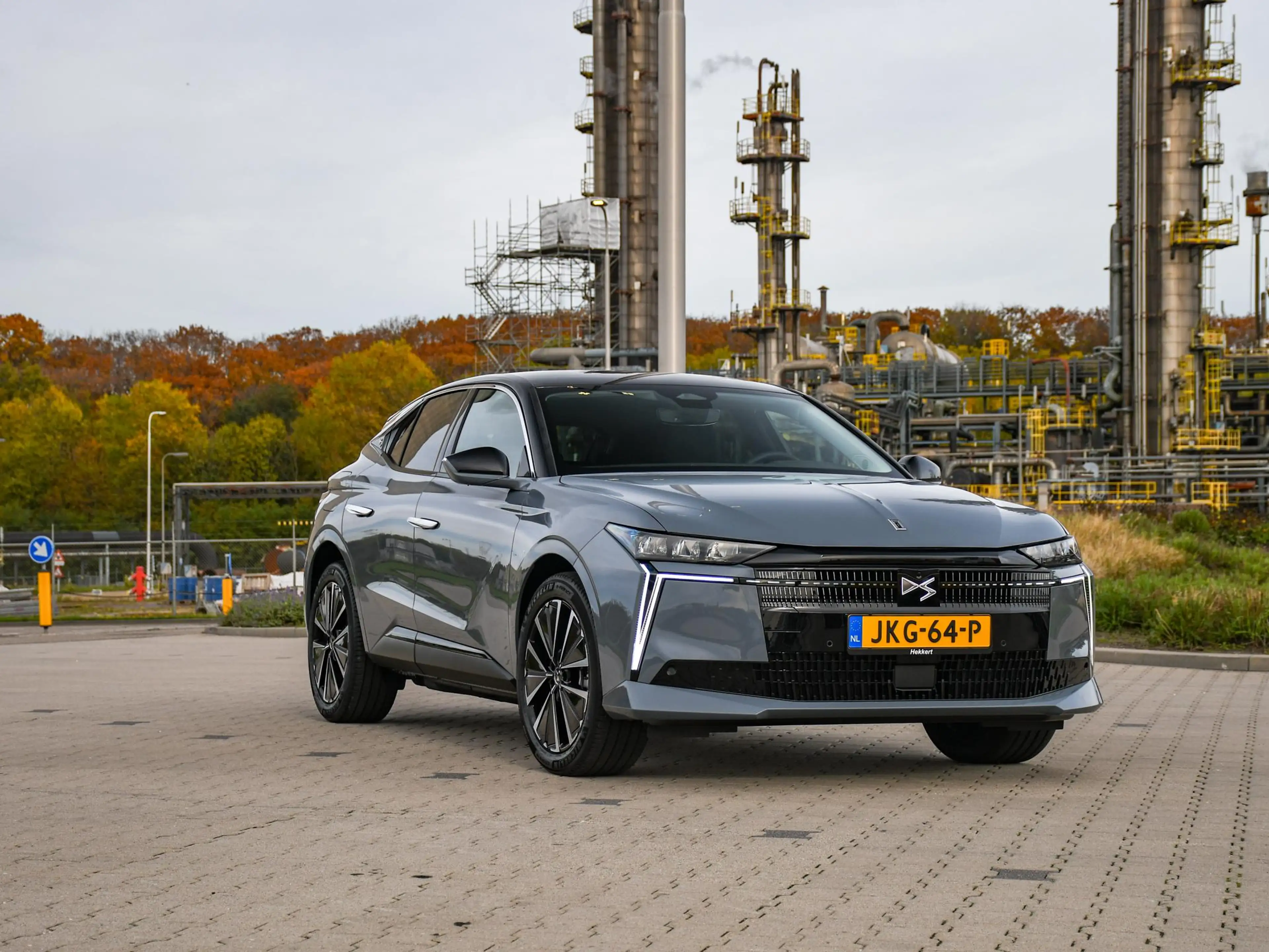 DS Automobiles DS 4 No Pallas E-Tense Comfort Tech Pack 58.3kWh 214pk — photo 4