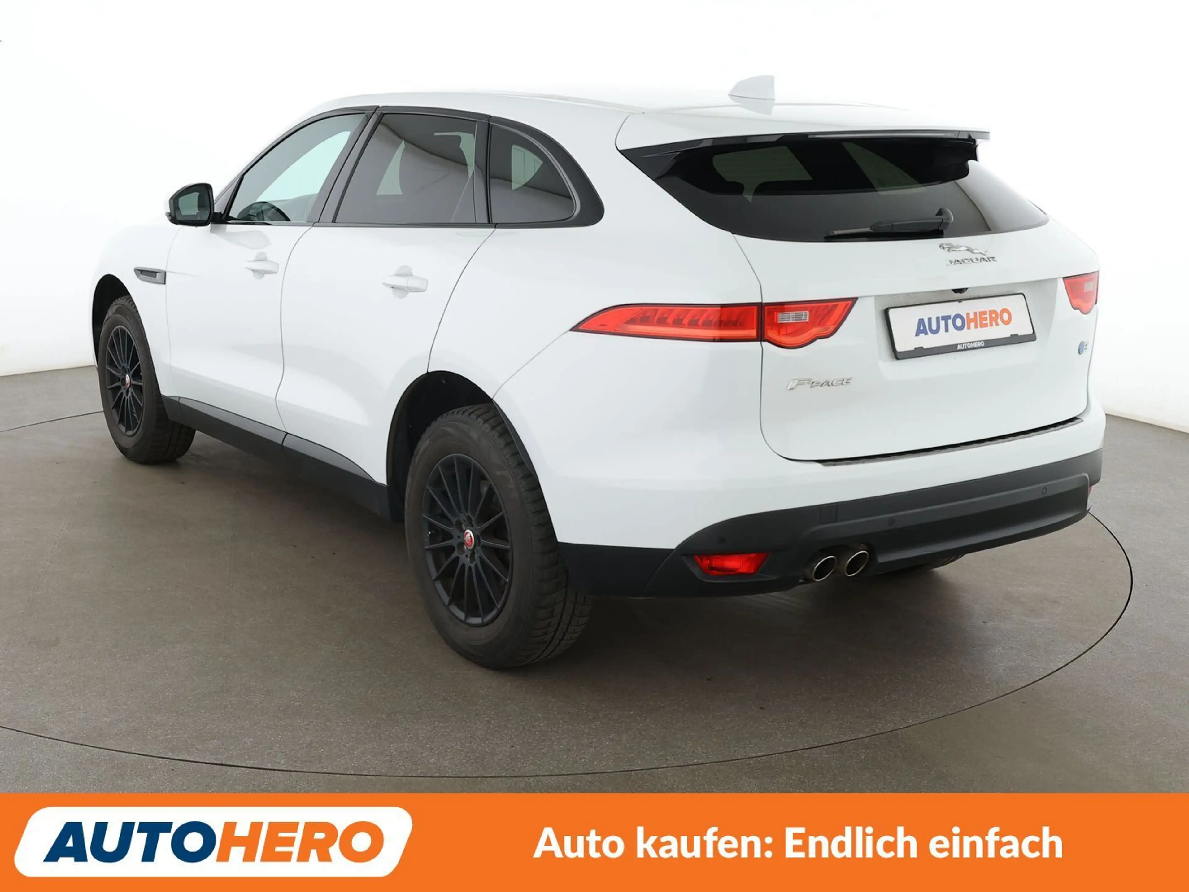 Jaguar F-Pace E-Performance Prestige *LED*TEMPO*CAM*PDC*SHZ*AHK* — photo 4