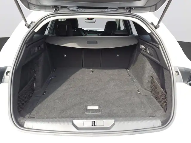 Peugeot 308 view 7