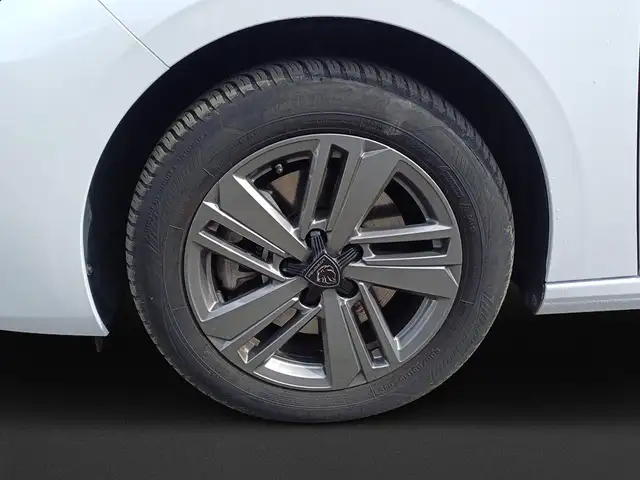 Peugeot 308 view 8