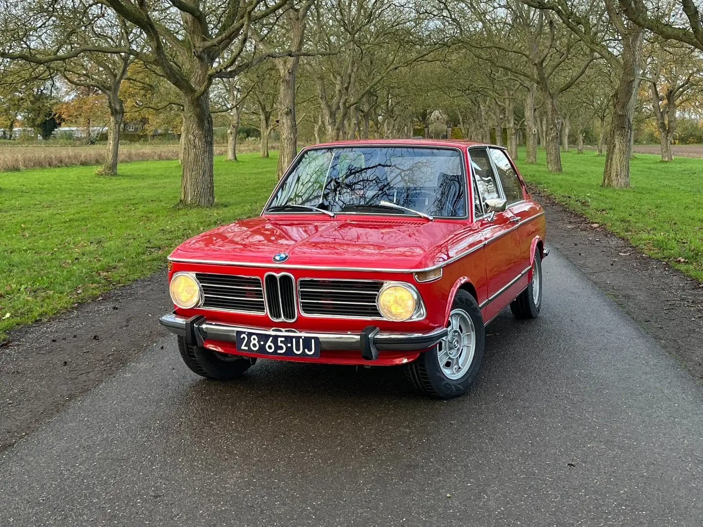 BMW 2002 tii Rouge - 1