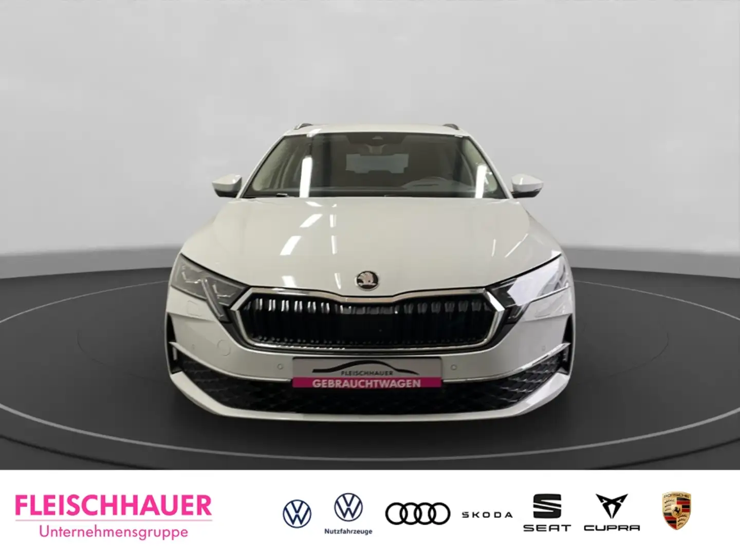 Skoda Octavia Combi 1.5 TSI Selection 360 Kamera LED Klima Navi Weiß - 2