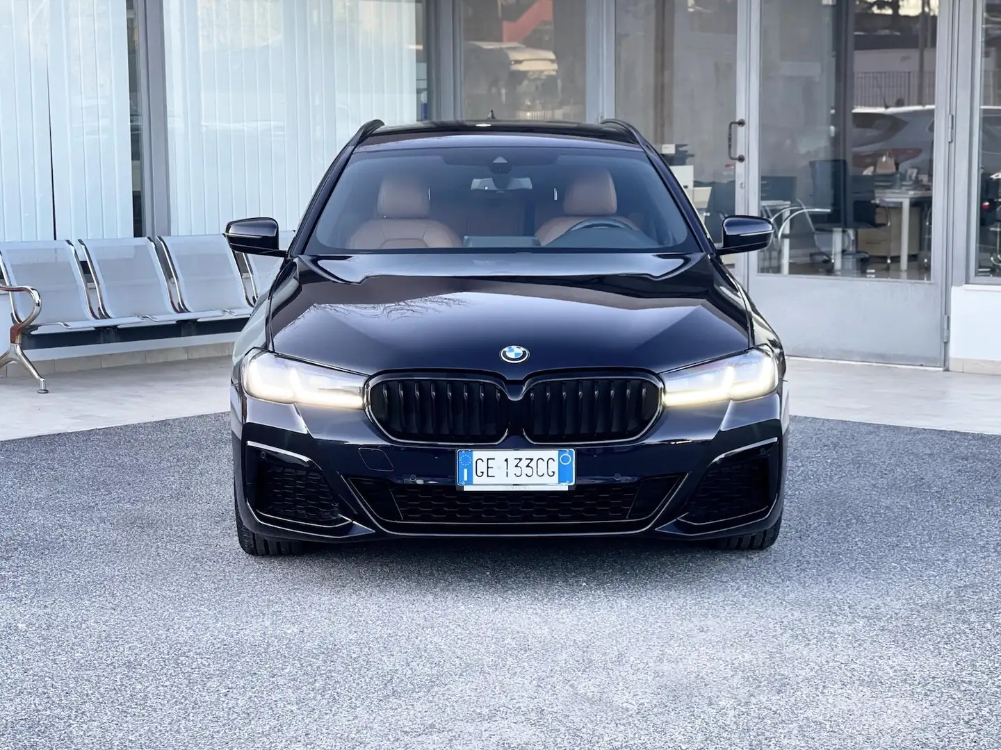 BMW 520 2.0 MHEV 190CV Touring Msport - 2021 Bleu - 2