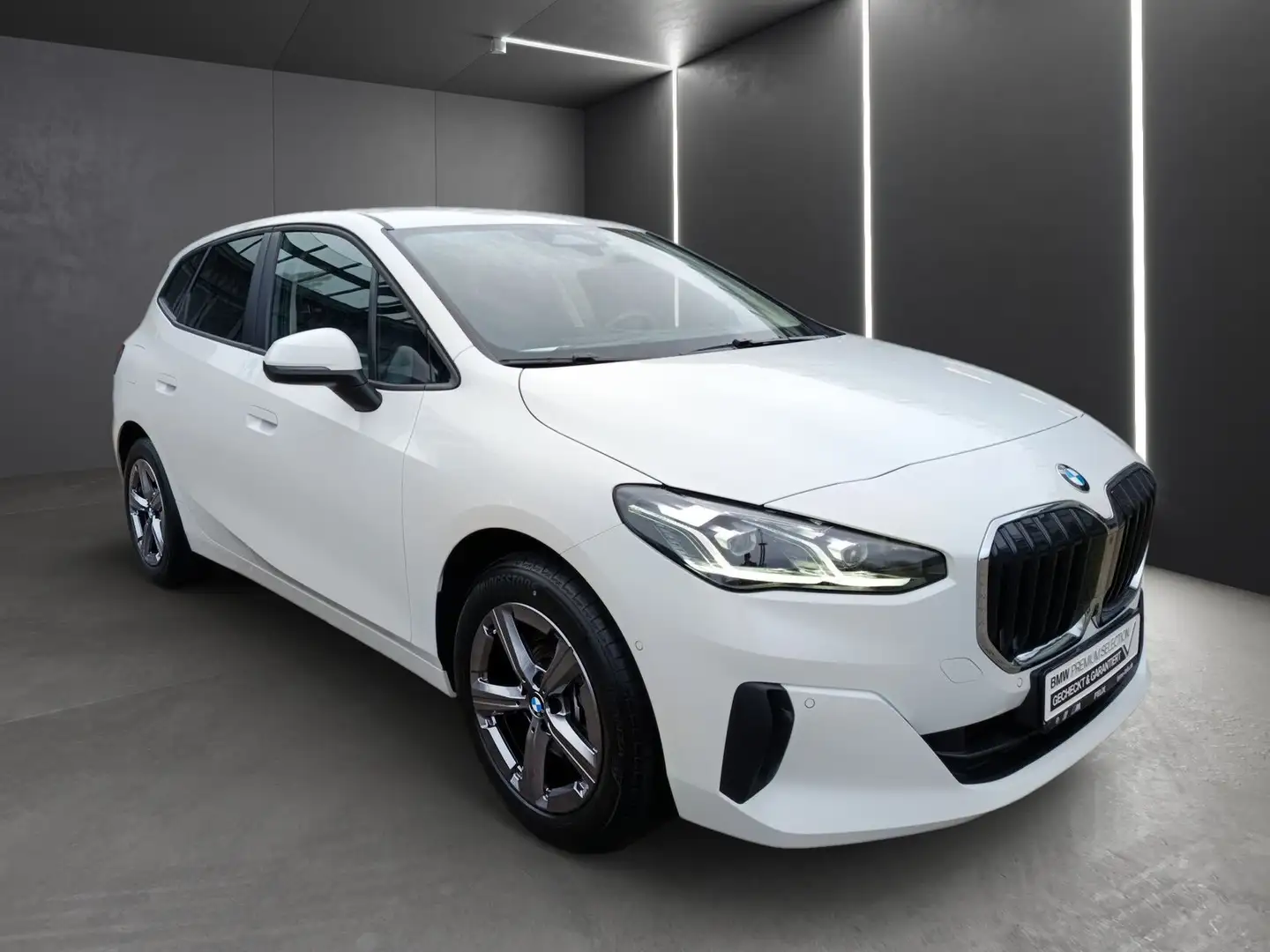 BMW 218 i Active Tourer+LIVE COCKPIT PRO+SPORTSITZE Weiß - 2