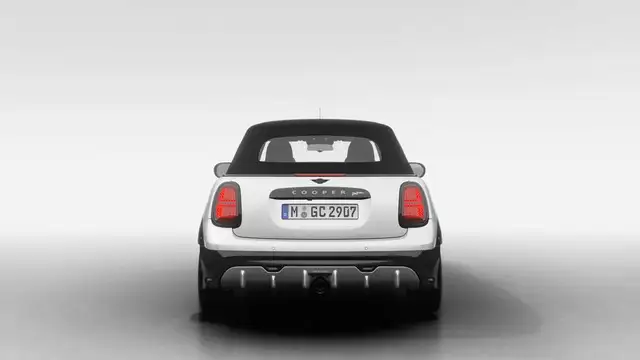 Mini Convertible view 5