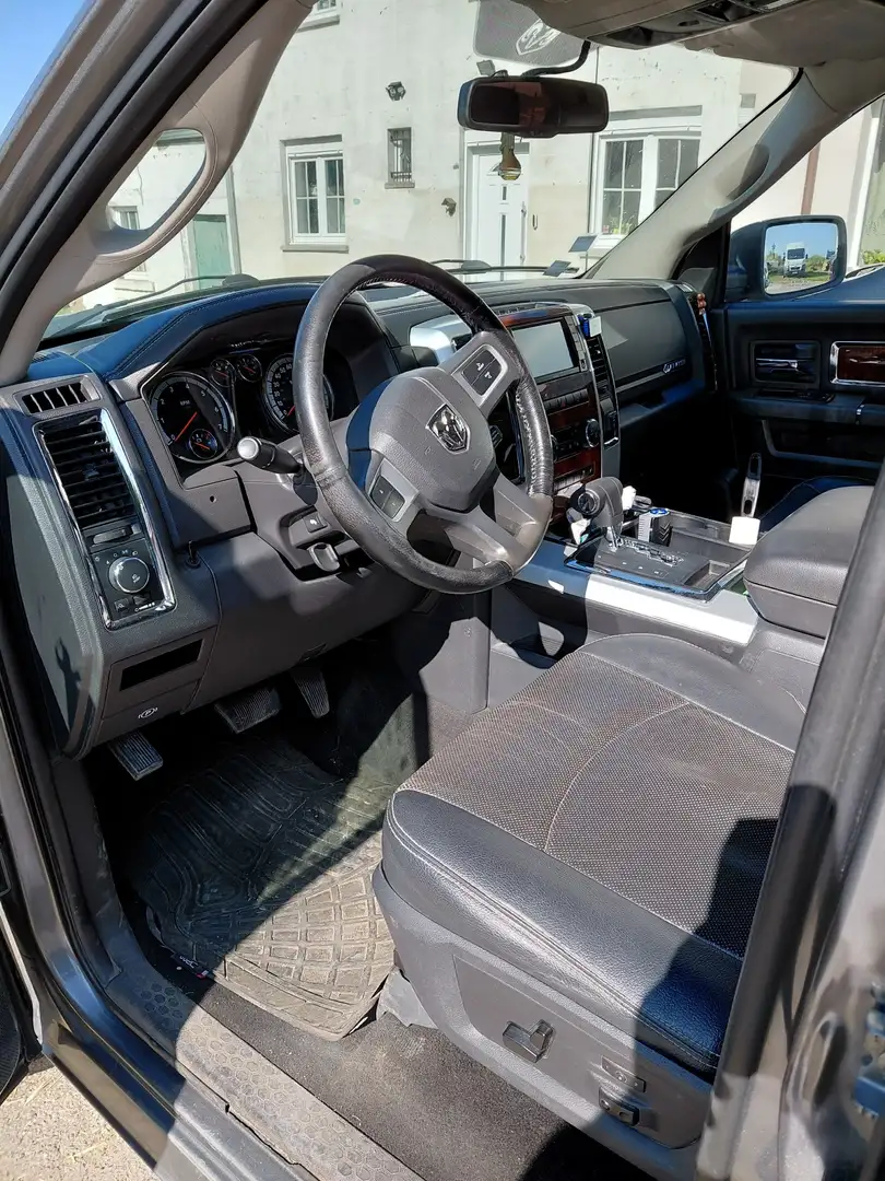 Dodge RAM - 2