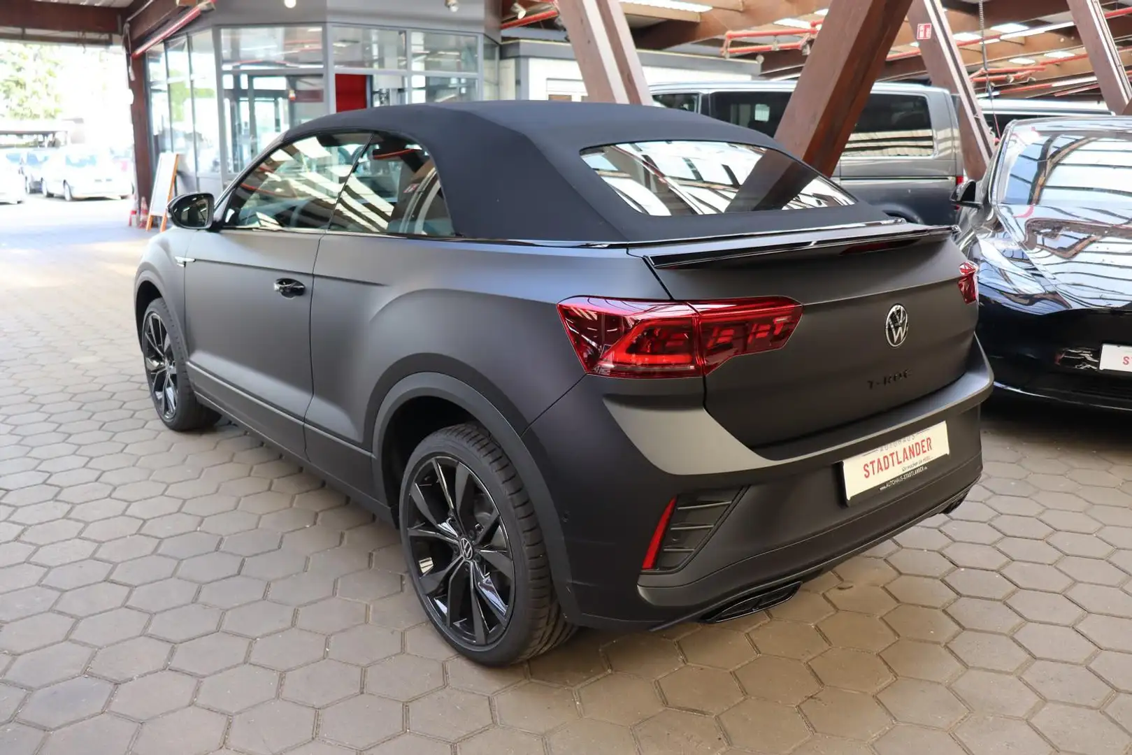 Volkswagen T-Roc Cabrio 1.5 TSI R-Line Edition Black Schwarz - 2