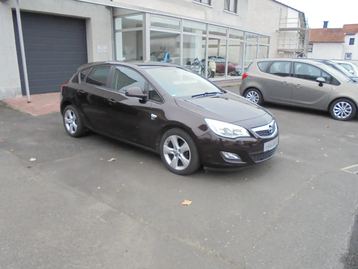 Opel Astra 150 Jahre opel Automatik*Teilleder*Temp.*SHZ*PDC Braun - 1