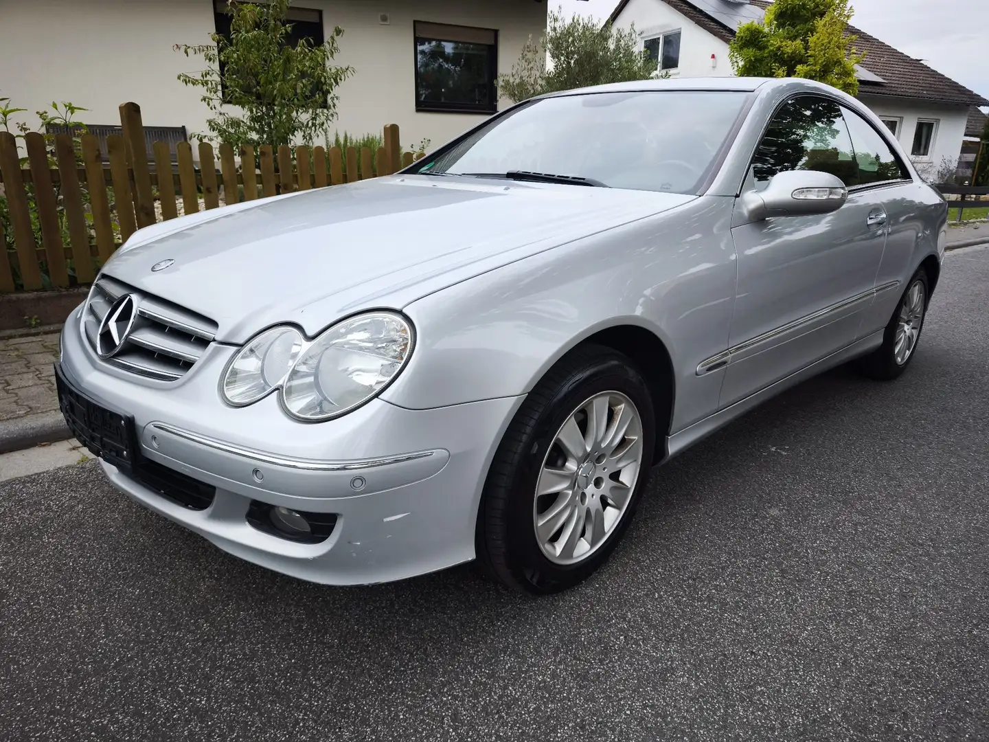 Mercedes-Benz CLK 200 CLK-Klasse Coupe Coupe Komp. Automatik Elegance Silber - 1