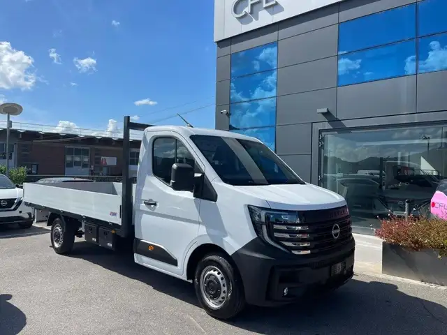 Nissan Interstar 35 2.0 dCi 150CV EVIe PM N-Connecta Cabinato