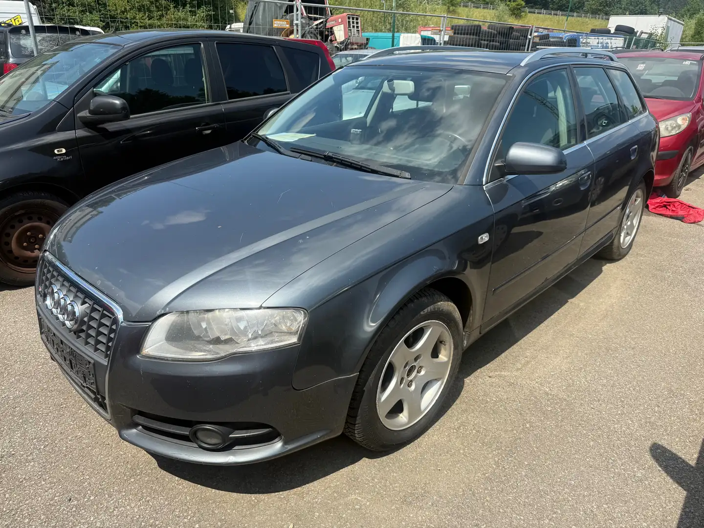 Audi A4 S-Line Avant 2,0 TDI  Euro 4 Zilver - 1