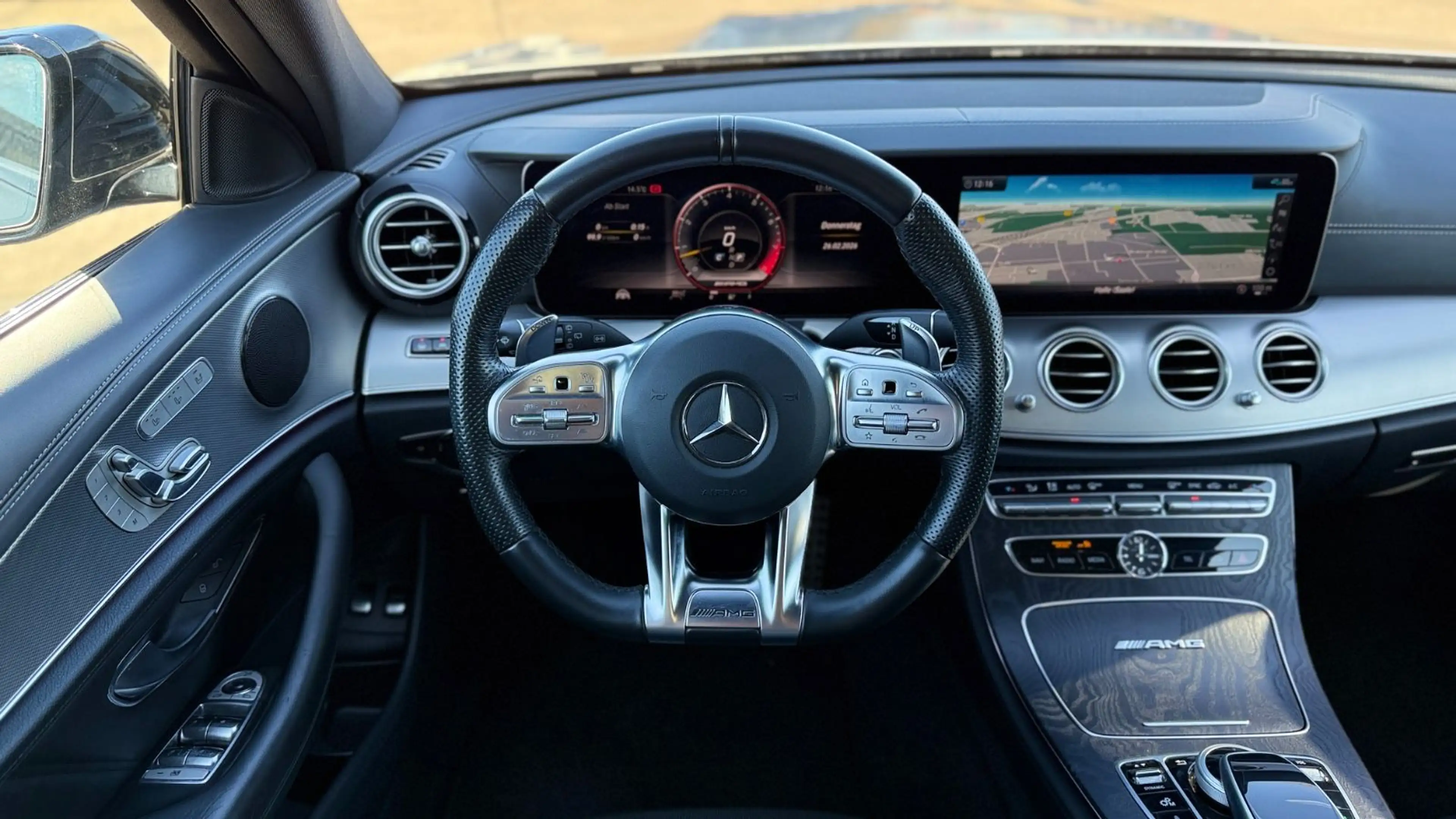 Mercedes-Benz E 63 AMG T-Modell 4Matic Pano Wide Airmatic 360° — photo 15