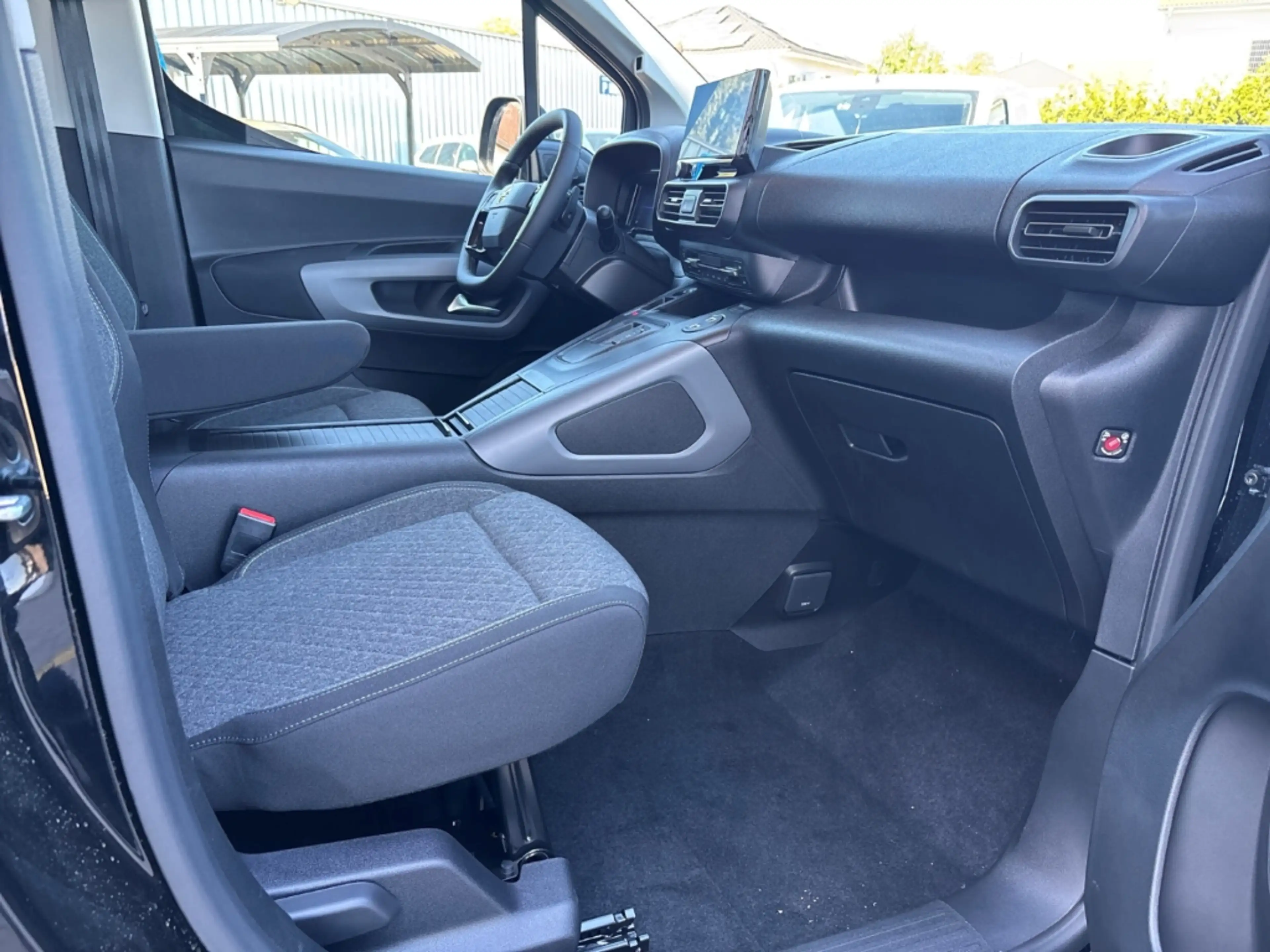Opel Combo Life Edition N1 1.5D Autom,NAVI,Kamera,LED-Matrix — photo 12