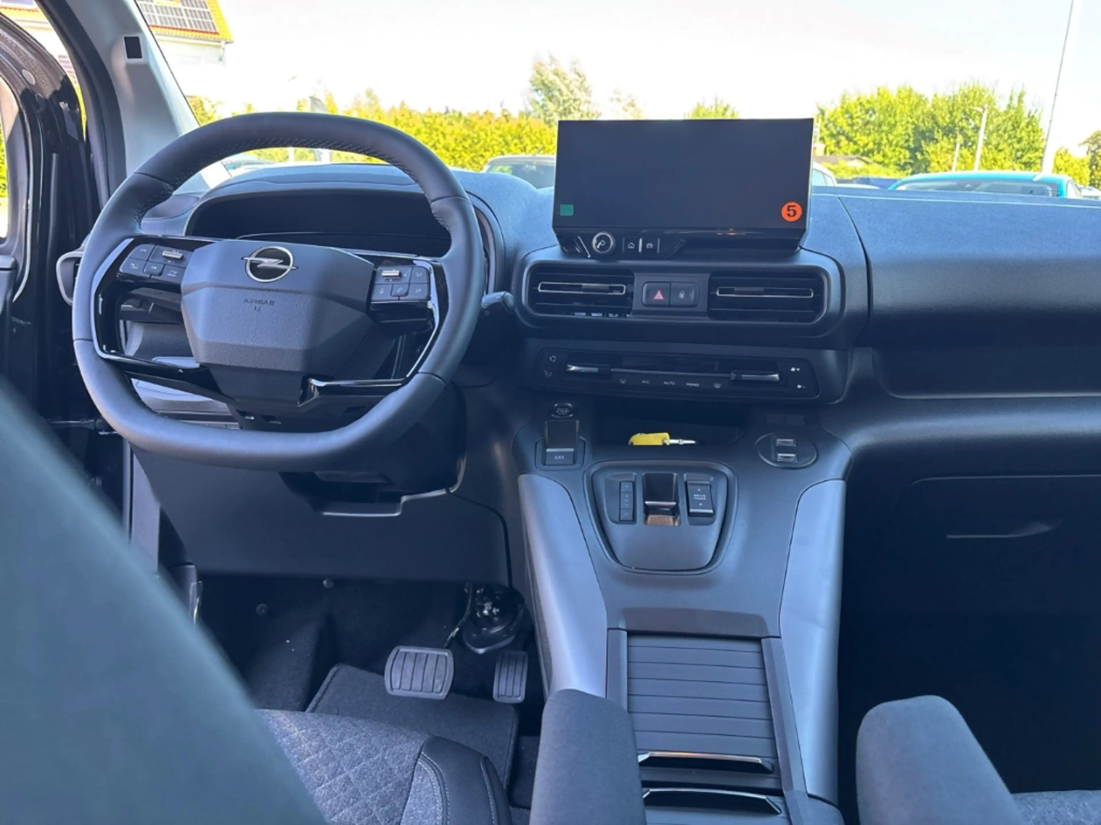 Opel Combo Life Edition N1 1.5D Autom,NAVI,Kamera,LED-Matrix — photo 14