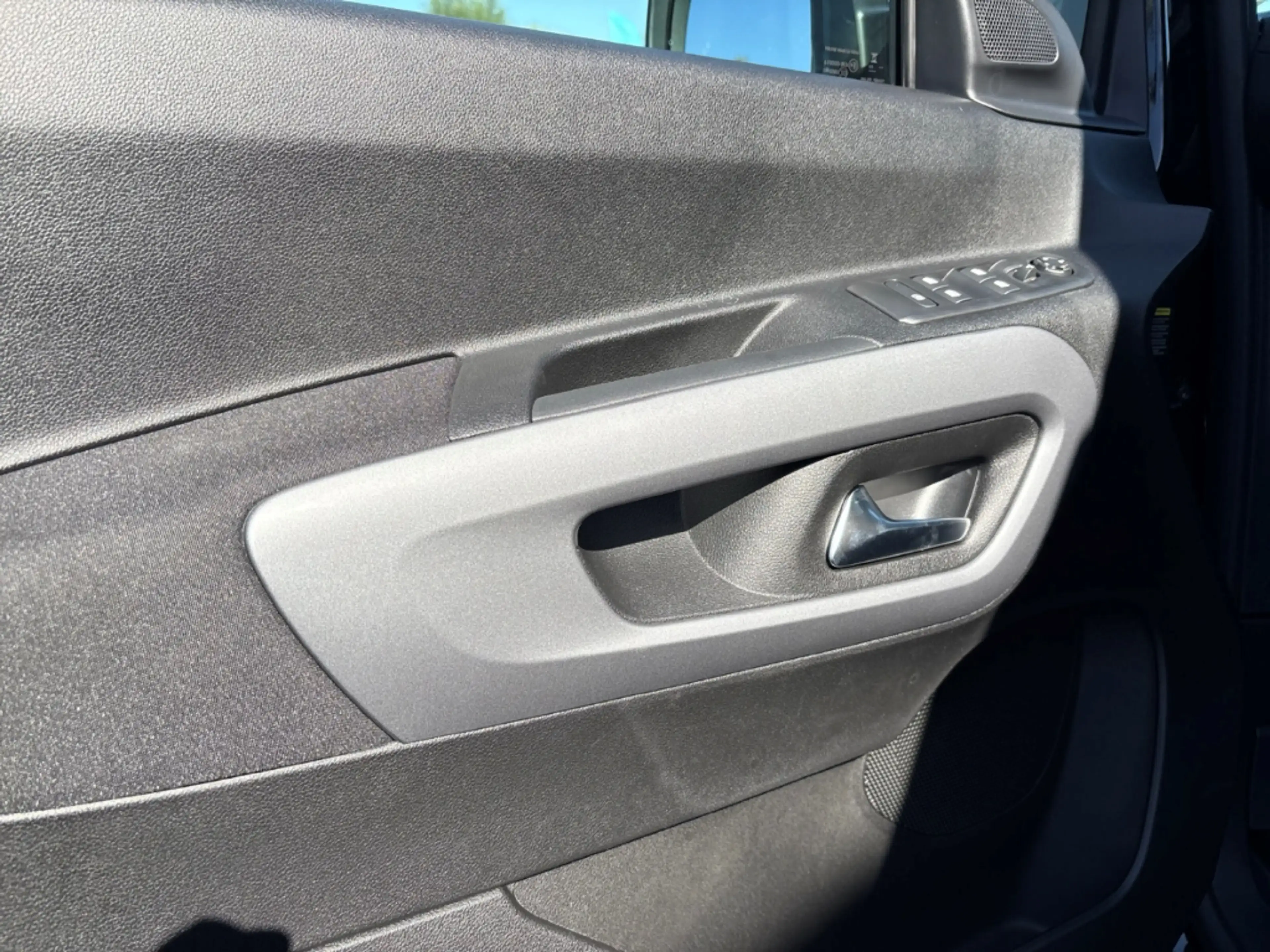 Opel Combo Life Edition N1 1.5D Autom,NAVI,Kamera,LED-Matrix — photo 9