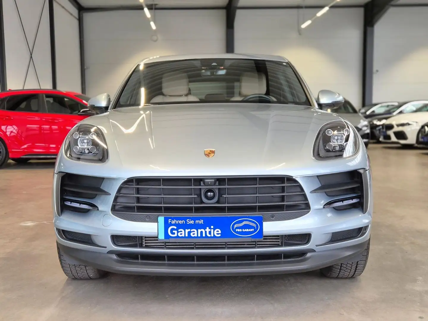 Porsche Macan MACAN LEDER NAV LED SITZHZ ACC KEYLESS 360CAMERA Plateado - 2