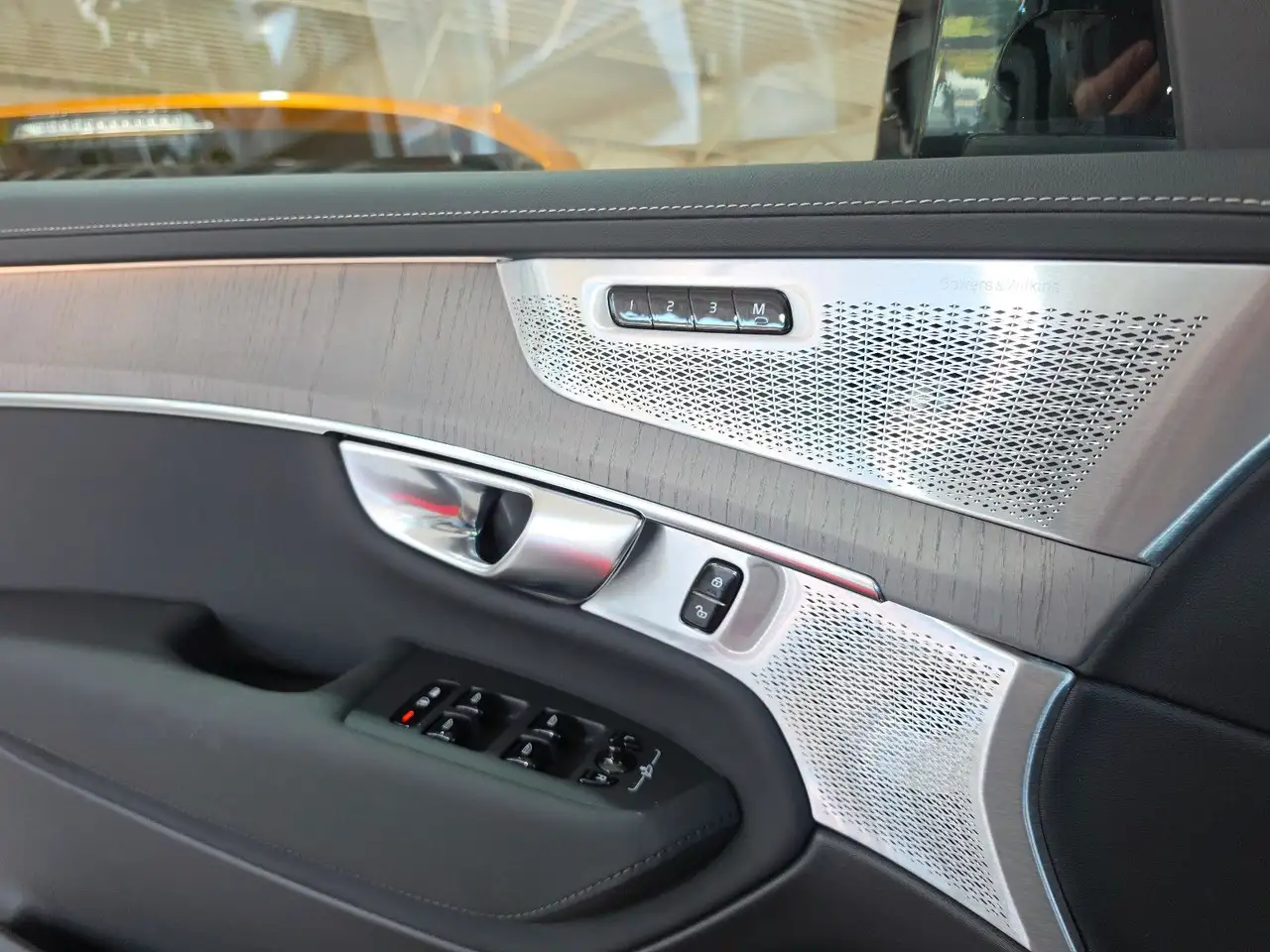 Volvo XC90 Ultra Dark Recharge+LUFT+B&W+22 ZOLL+VOLL, миниатюра 11