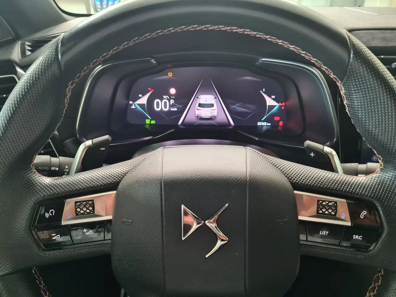 DS Automobiles DS 7 Crossback 2023 — фото 13