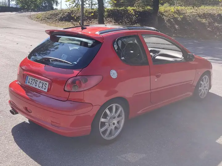 Peugeot 206 2.0 GTI 2004, foto 3