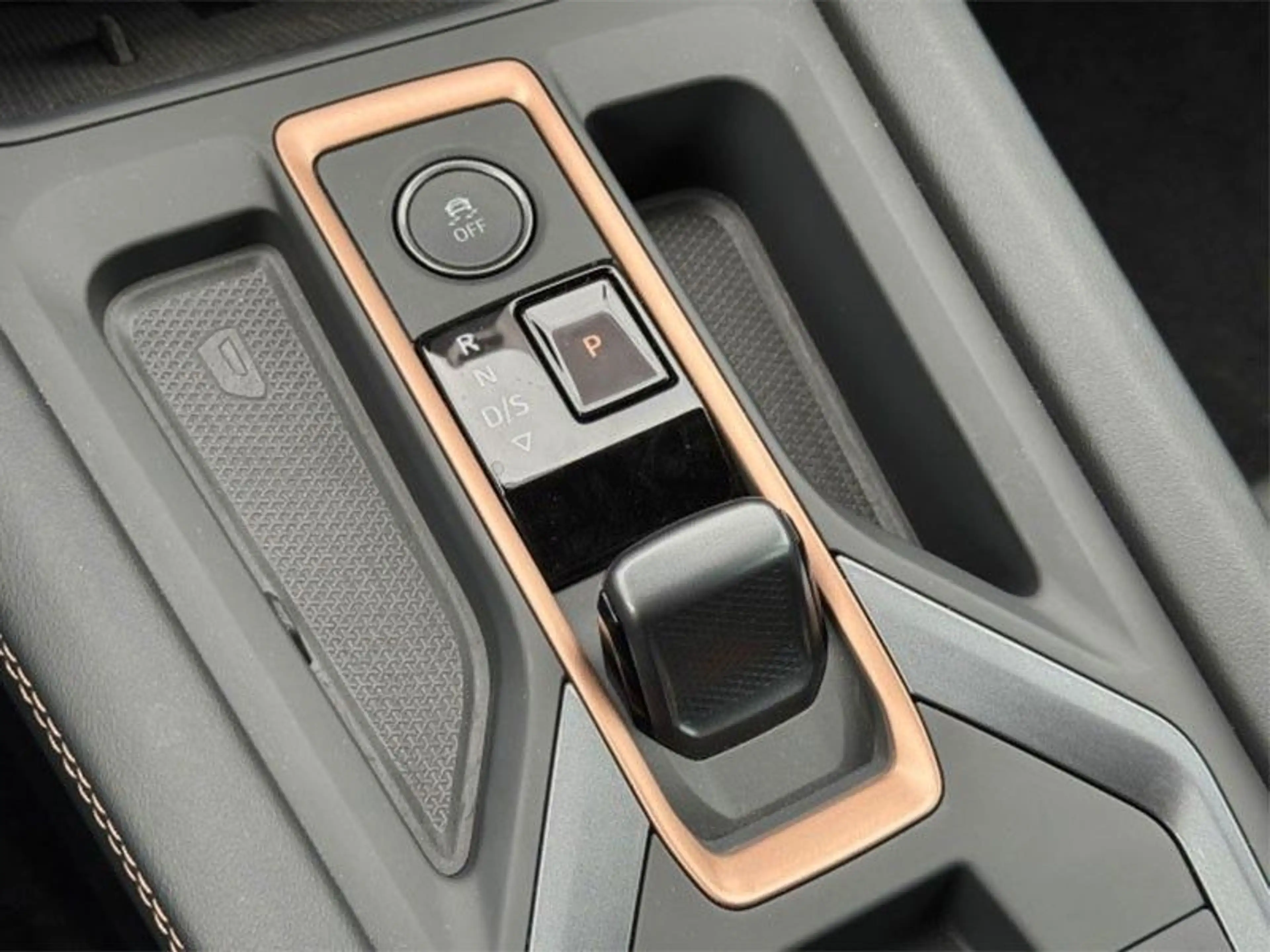 CUPRA Leon Sportstourer 1.5 eTSI /BUSINESS+/ACC/MATRIX — photo 14
