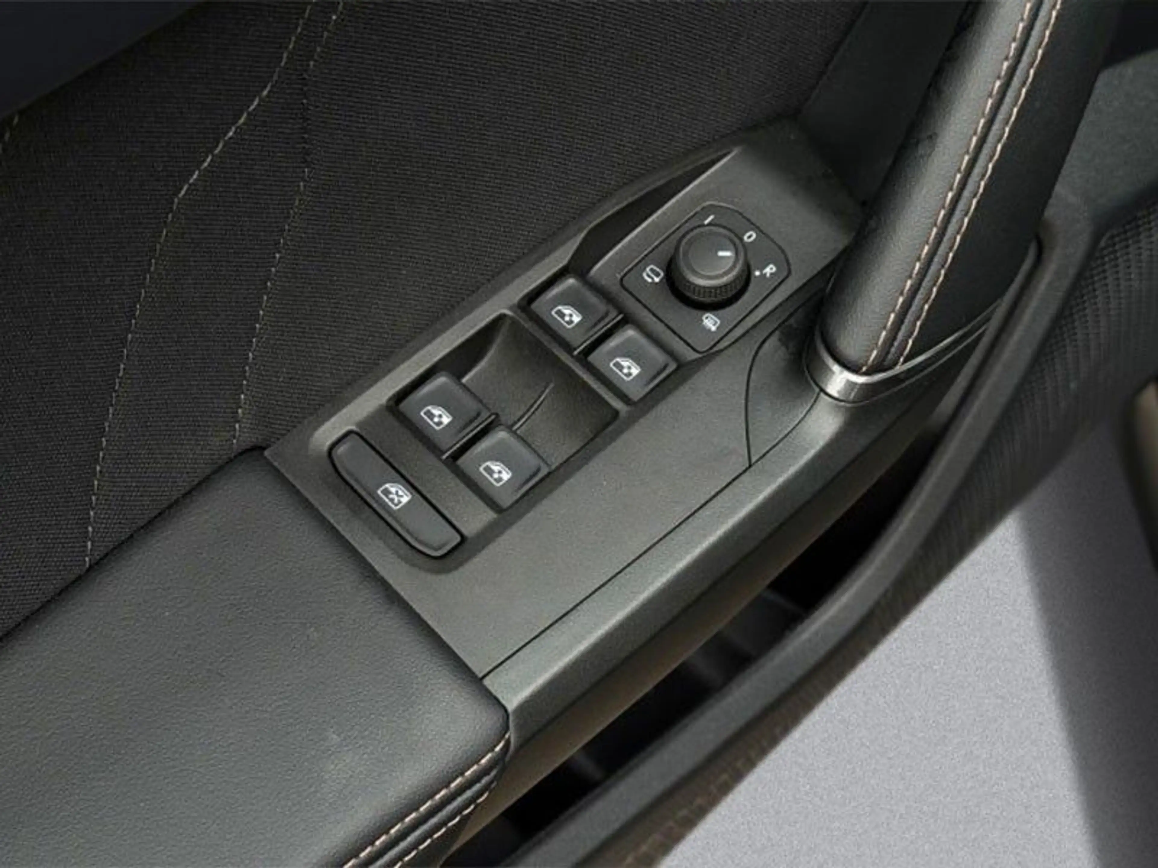 CUPRA Leon Sportstourer 1.5 eTSI /BUSINESS+/ACC/MATRIX — photo 15