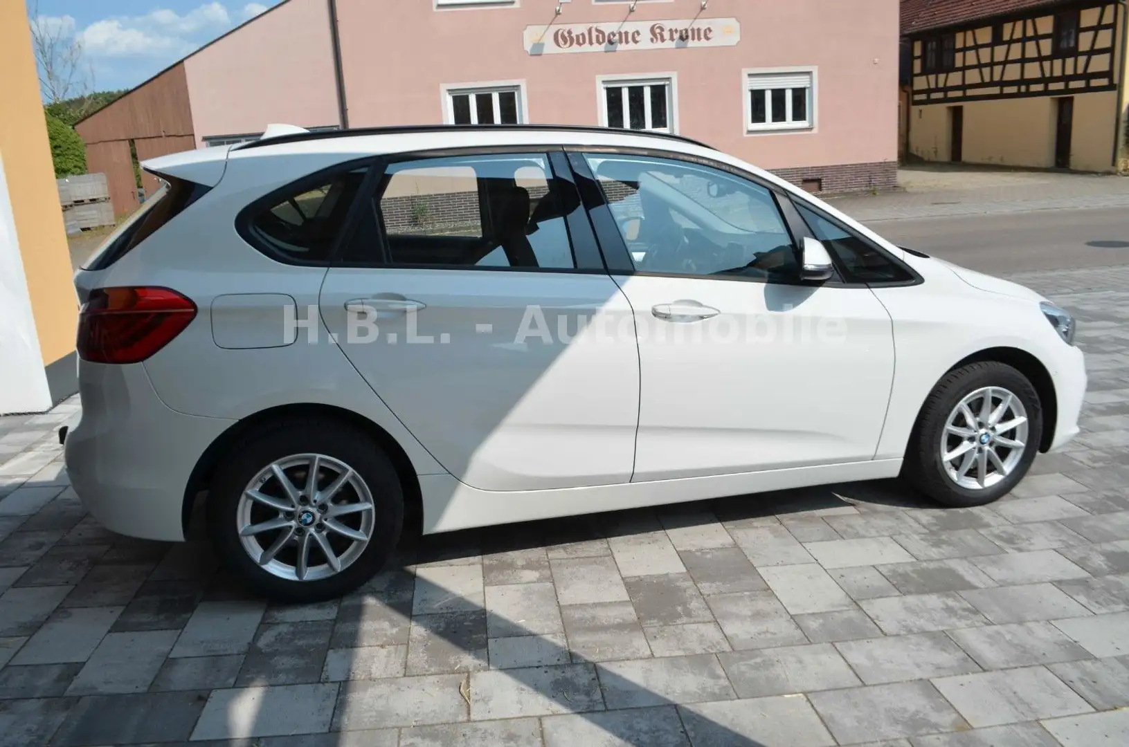 BMW 218 Active Tourer 218 i Advantage/Klima/SHZ/AHK Weiß - 2