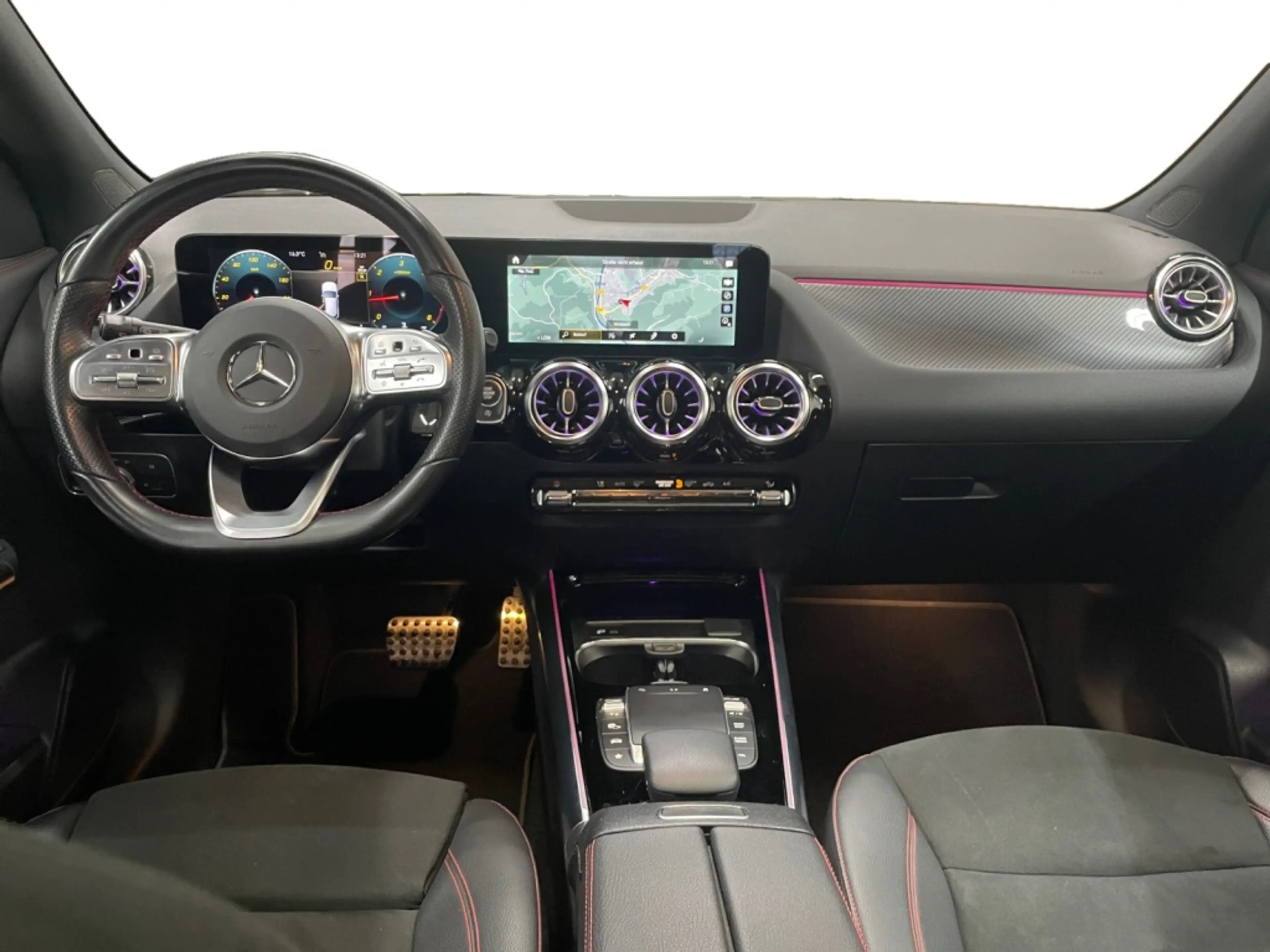 Mercedes-Benz GLA 220 d 4matic AMG AMG+MBUX+AHK+Pano+SHD+Wide — photo 5