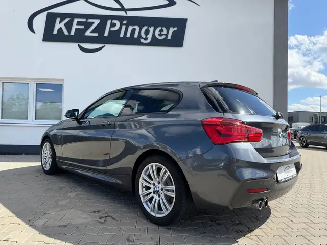 BMW 3 view 6