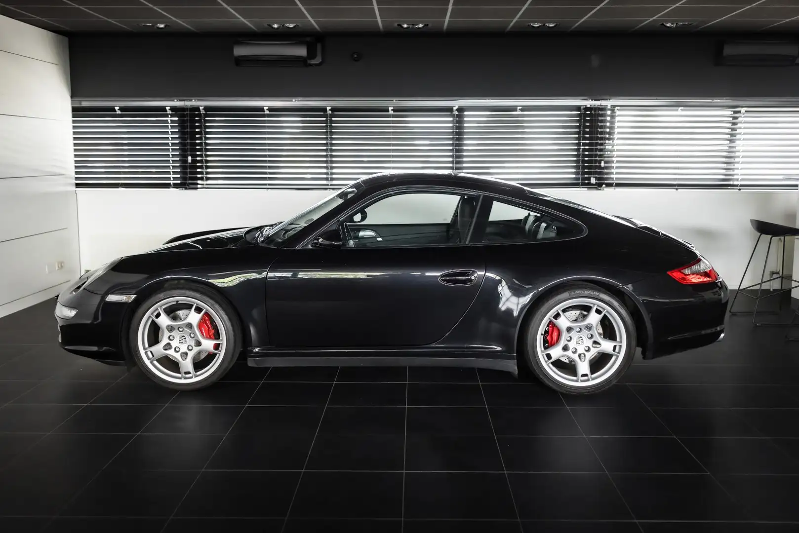 Porsche 997 997 3.8 Carrera 4S Zwart - 1
