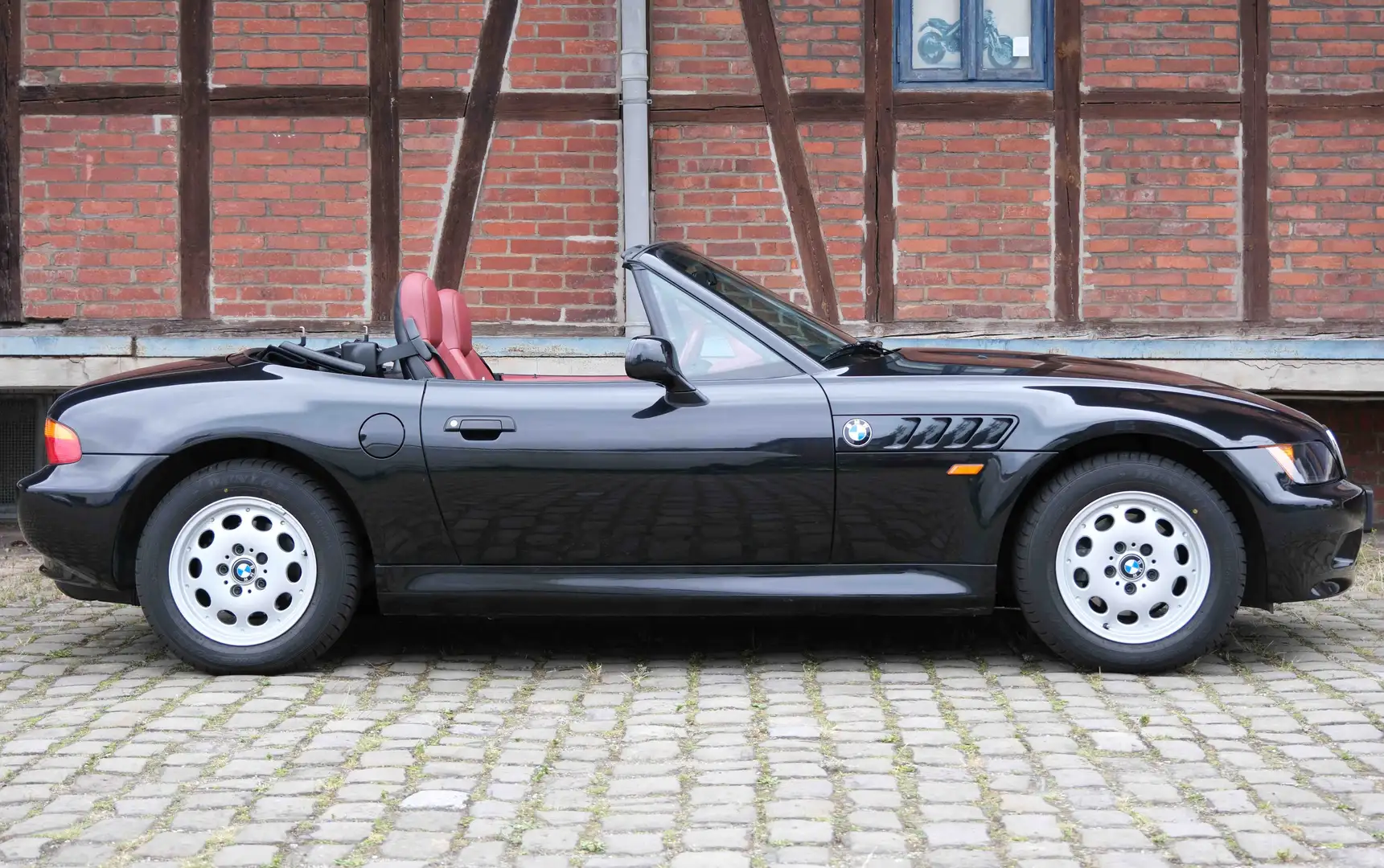BMW Z3 BMW Z 3 Cabrio nur 7.542 km Roadster 1.9 Schwarz - 2