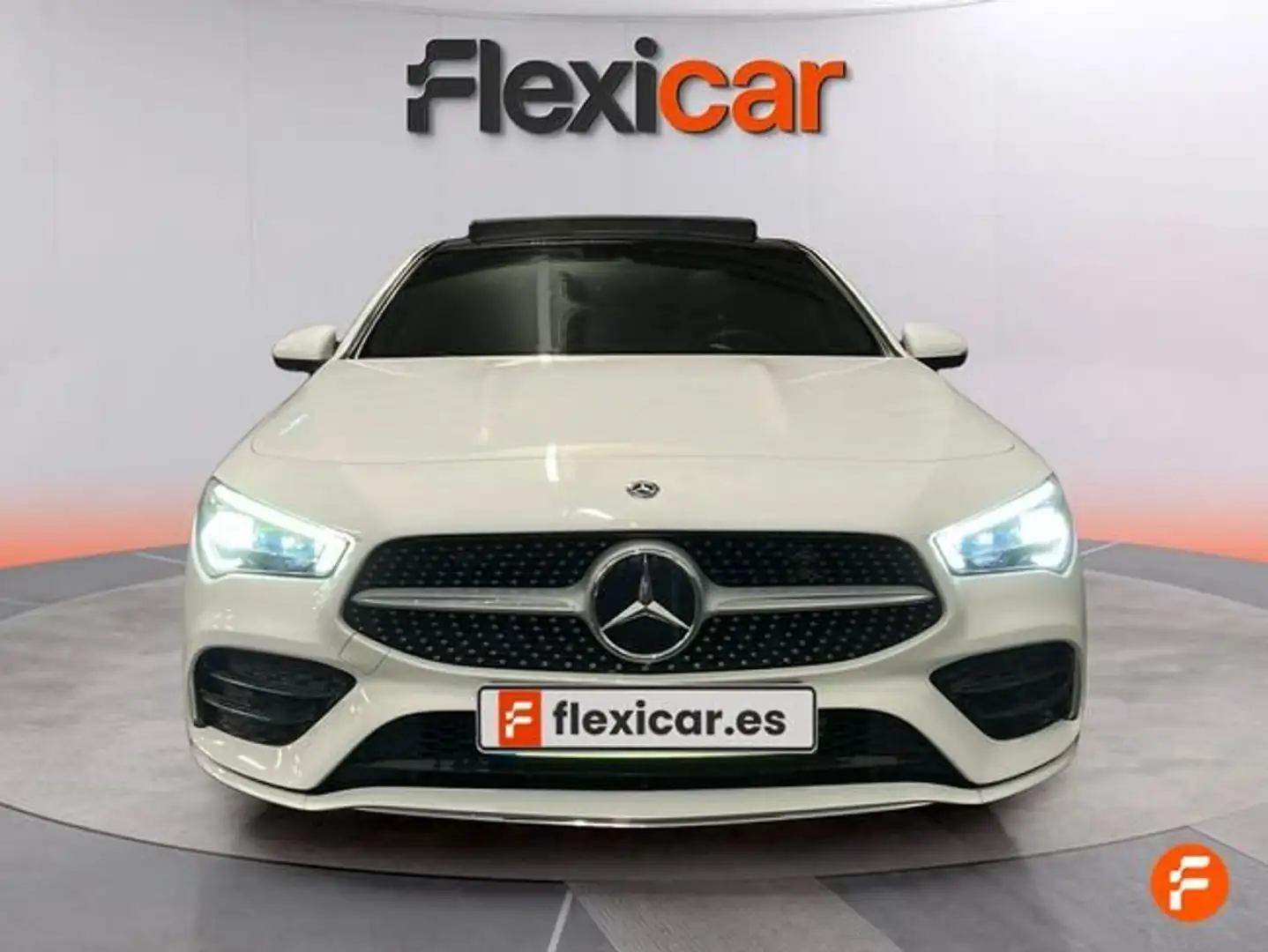 Mercedes-Benz CLA 200 200d Blanco - 2