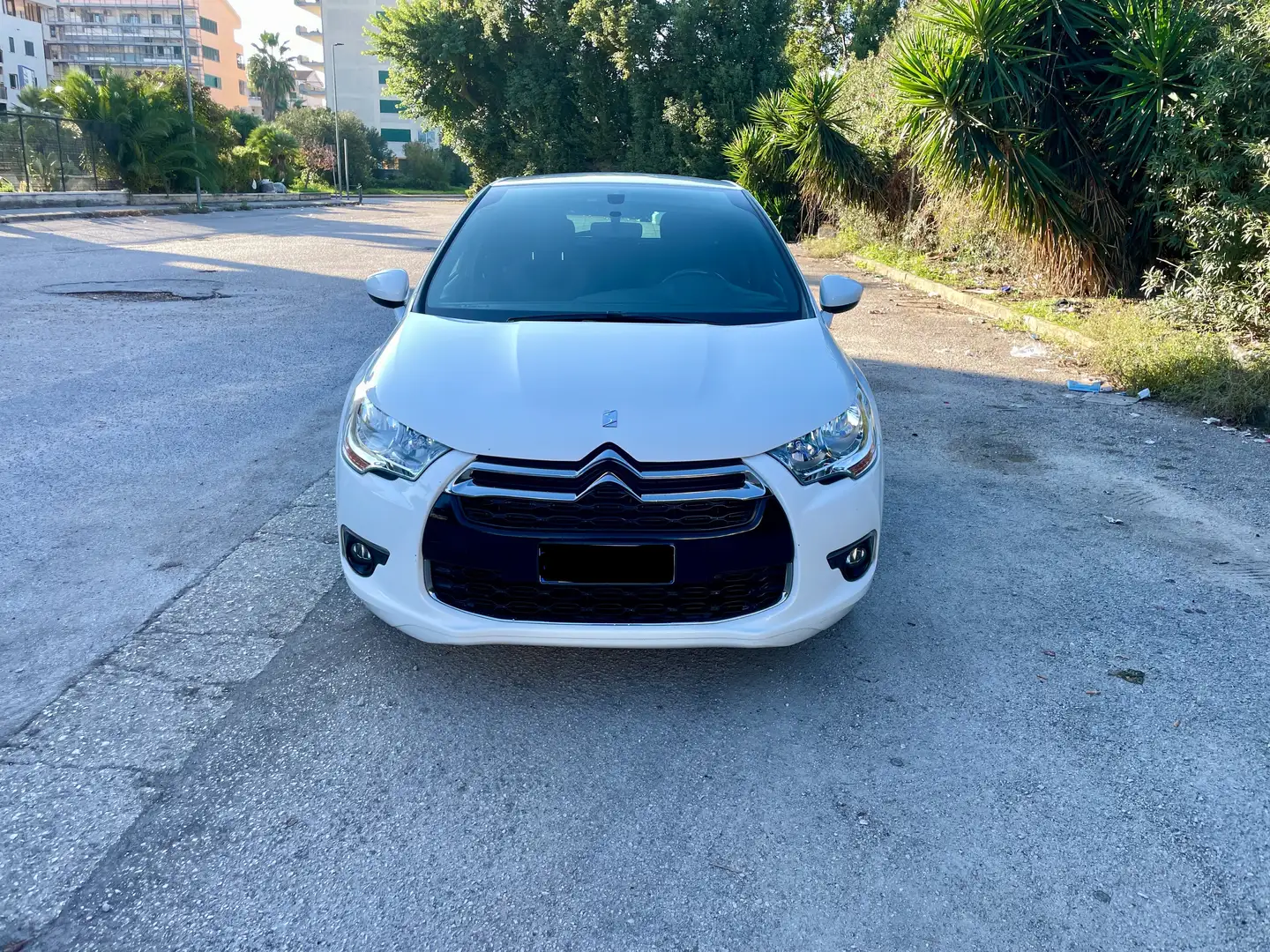 Citroen DS4 DS4 1.6 e-hdi (airdream) So Chic 115cv Blanc - 2