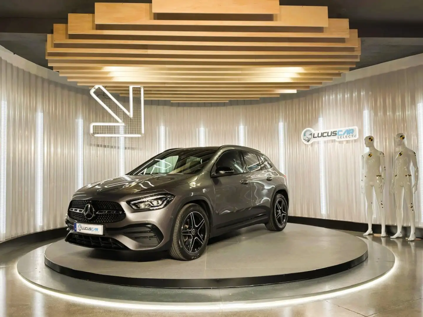 Mercedes-Benz GLA 220 220d 4Matic 8G-DCT Grijs - 1