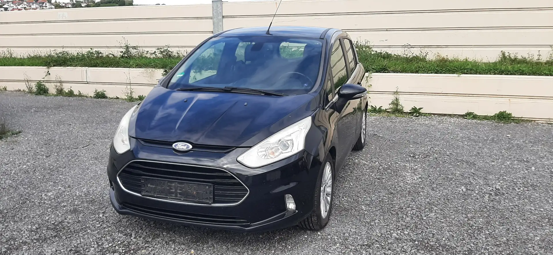 Ford B-Max Titanium Schwarz - 2