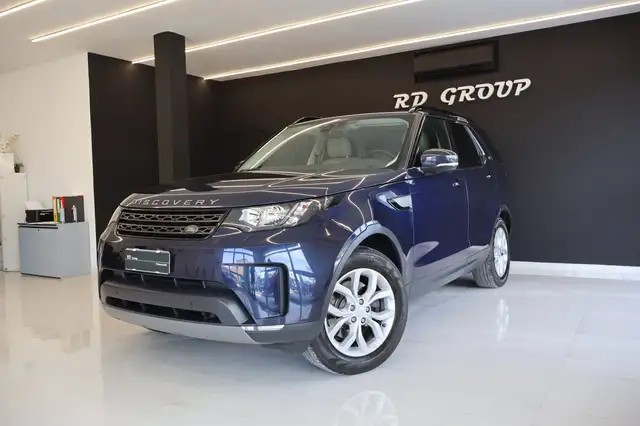 2018 Land Rover Discovery in Blue for sale