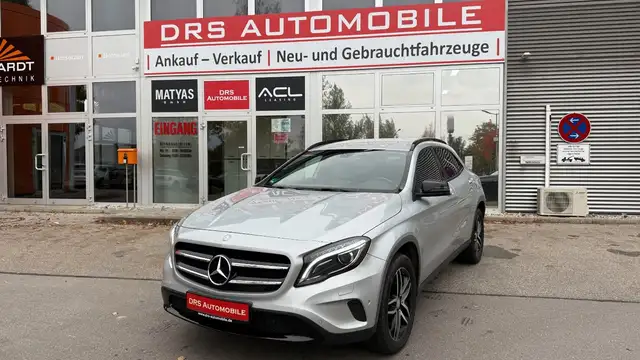 Mercedes-Benz GLA 250 4Matic/Navi/Bi Xenon