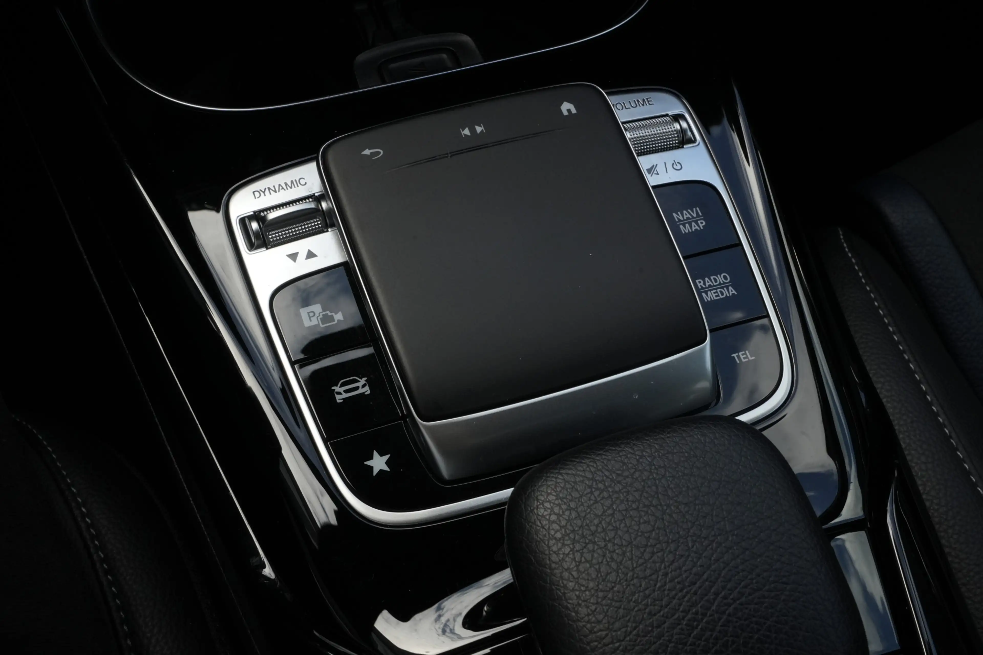 Mercedes-Benz A 35 AMG 4MATIC EDITION 1 306pk Stoelverwarming/Performance — photo 12